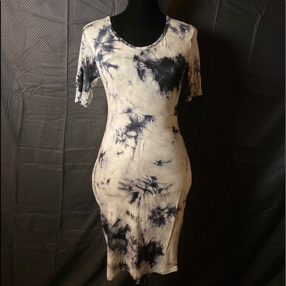 Caution To The Wind Dresses & Skirts - 🆕 Tye Dye Dress